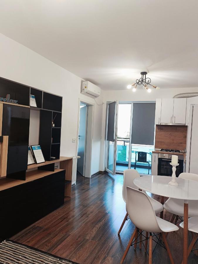 Christopher Apartment Oradea Exterior photo